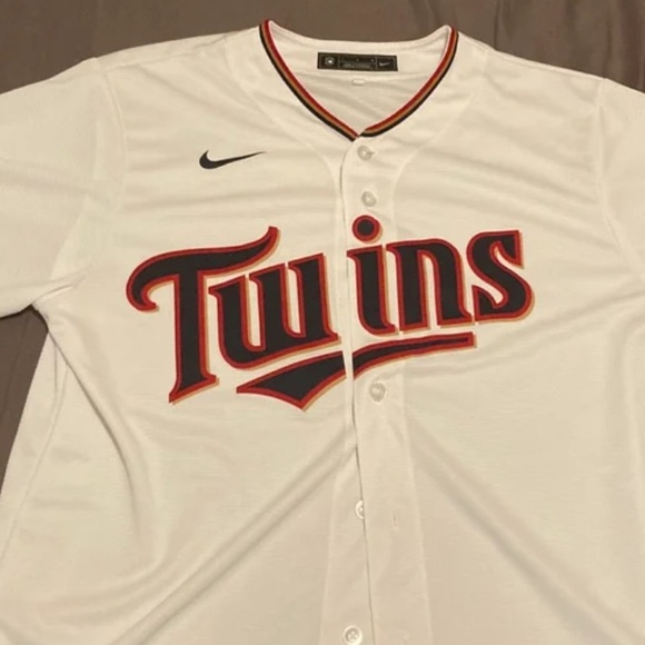Nike MLB Minnesota Twins Baseball ⚾️ Jersey - Picture 4 of 4